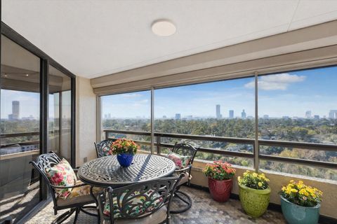 Photo of 101 Westcott Street #1202, Houston, TX 77007 (MLS # 40599465)