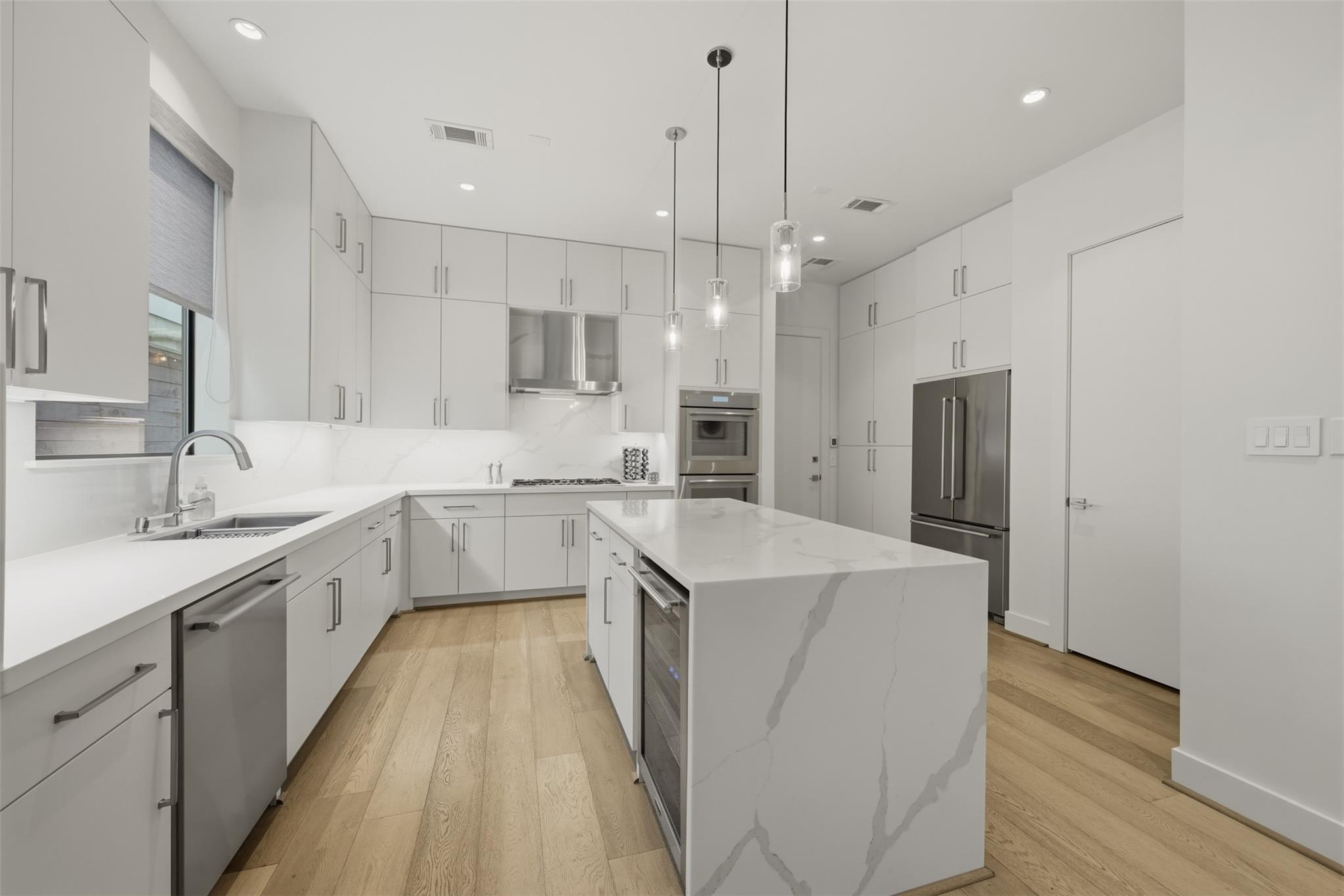 2114 Mcduffie Street