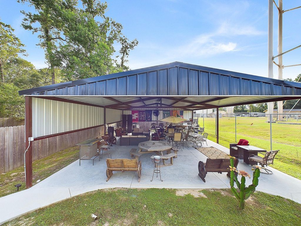 Photo of 24249 Glory Avenue, Porter, TX 77365 (MLS # 30096831)