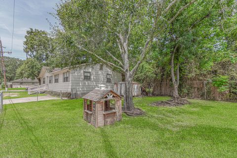 Photo of 1404 N San Jacinto Street, Conroe, TX 77301 (MLS # 61555877)
