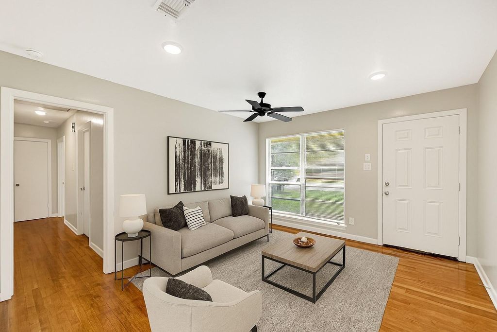 Photo of 4319 Howcher Street, Houston, TX 77047 (MLS # 55014279)