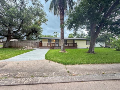 Photo of 301 Azalea Street, Lake Jackson, TX 77566 (MLS # 56908065)
