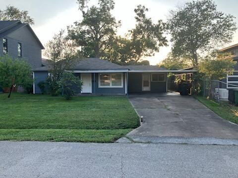 Photo of 1415 Zora Street, Houston, TX 77055 (MLS # 3328205) Photo of 1415 Zora Street, Houston, TX 77055 (MLS # 3328205)
