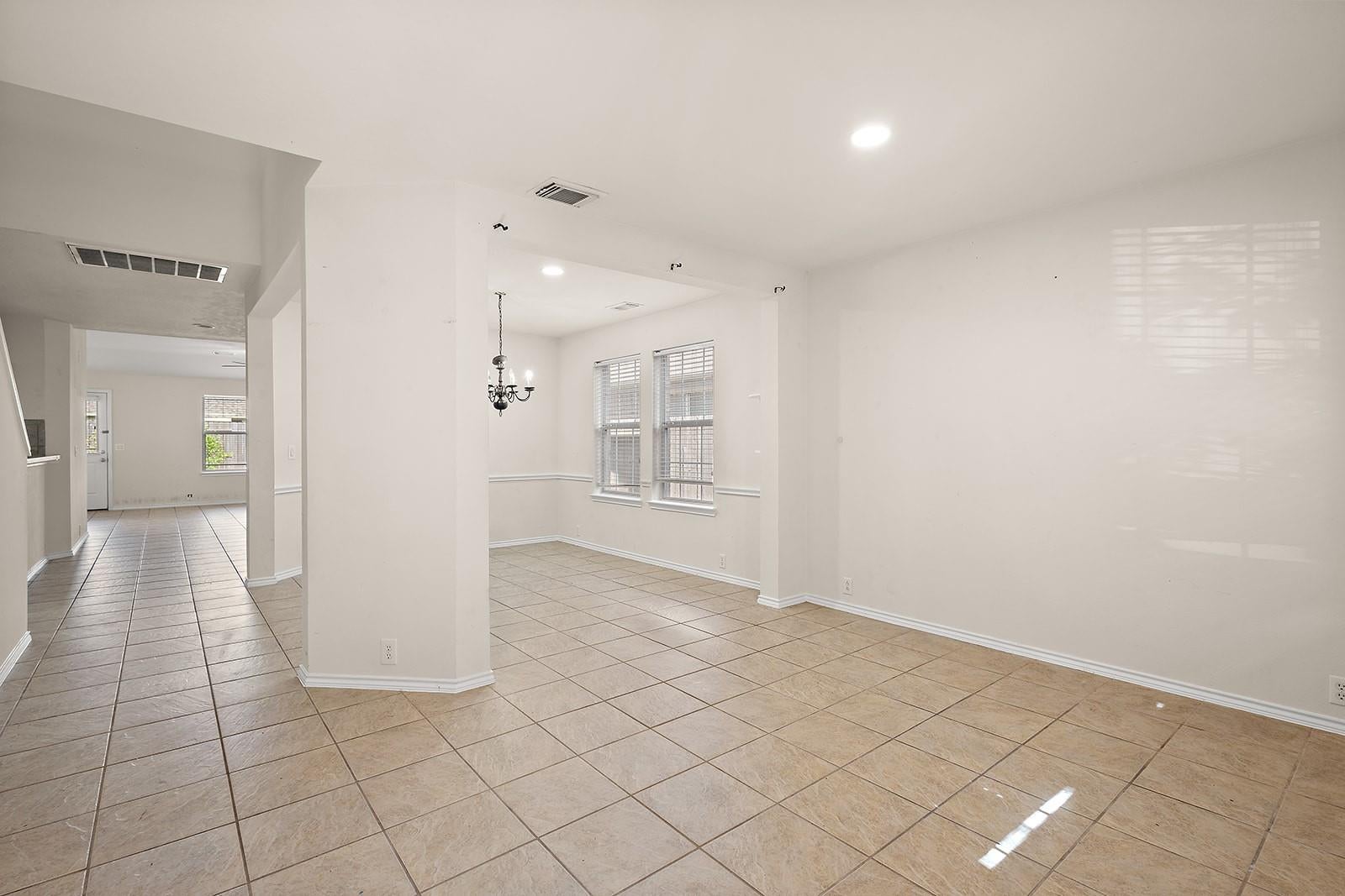 5818 Kenwood