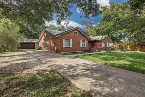 Photo of 9010 Carousel Lane, Houston, TX 77080 (MLS # 84410917)