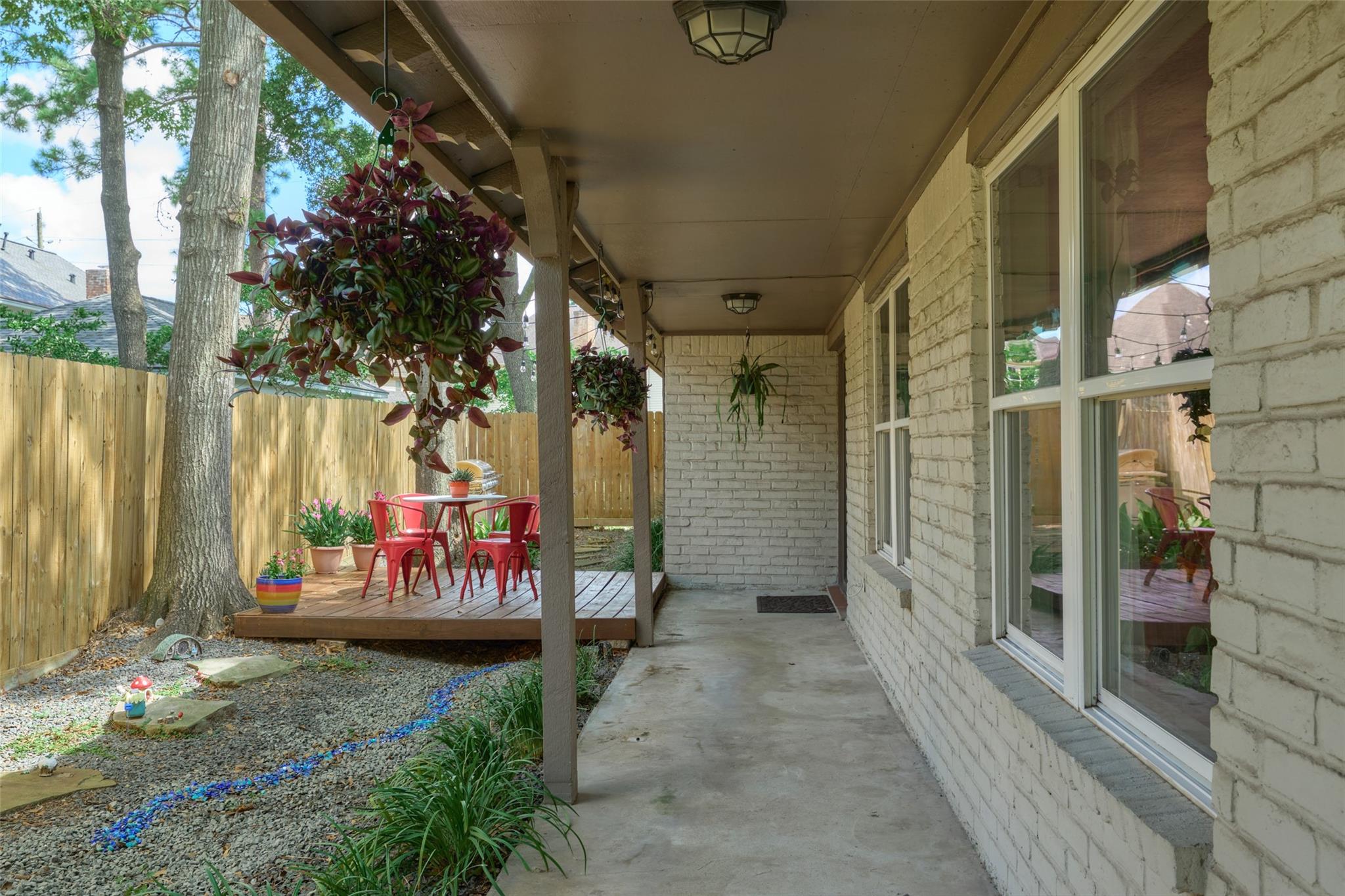 17022 Hill View Lane