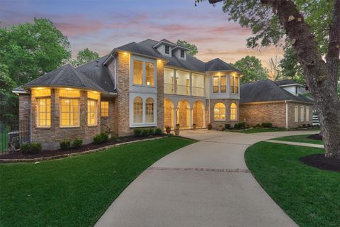 Photo of 2318 Blue Lake Drive, Magnolia, TX 77354 (MLS # 37011070)