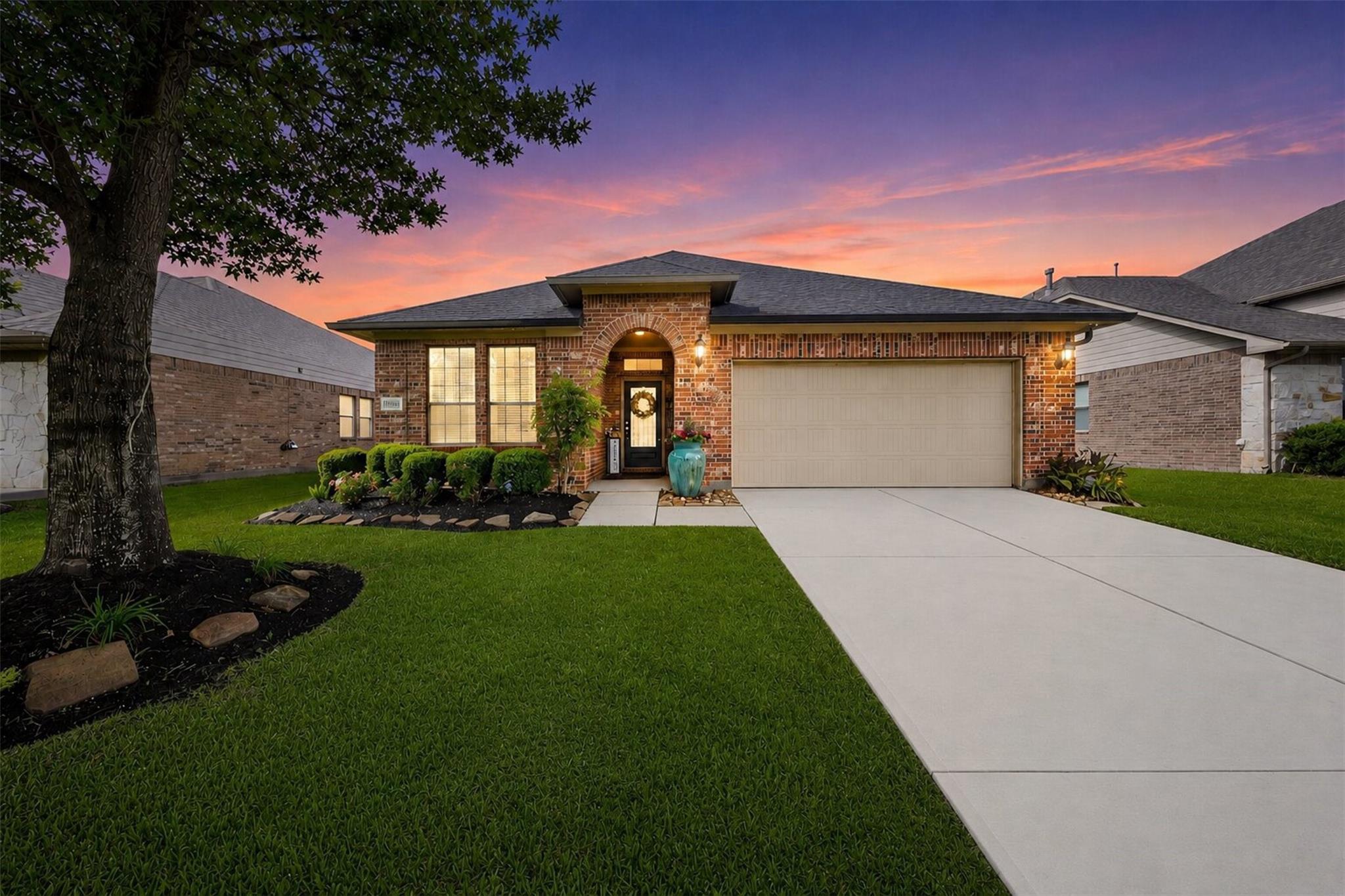 8635 Sunny Gallop Drive
