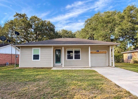 Photo of 6011 Dubose Street, Wallis, TX 77485 (MLS # 2545840)