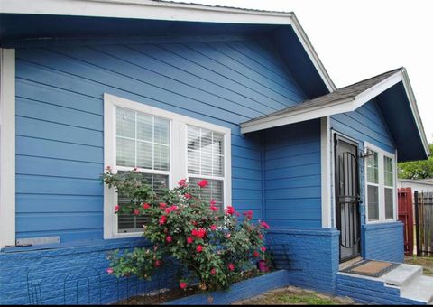 Photo of 3205 Eastex Freeway, Houston, TX 77026 (MLS # 53457744)