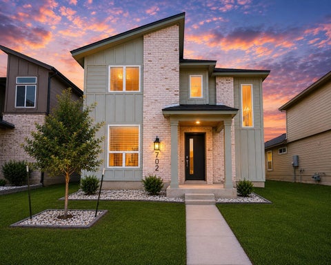 Homes For Sale - 702 Granger Lane<br/> College Station, TX 77845