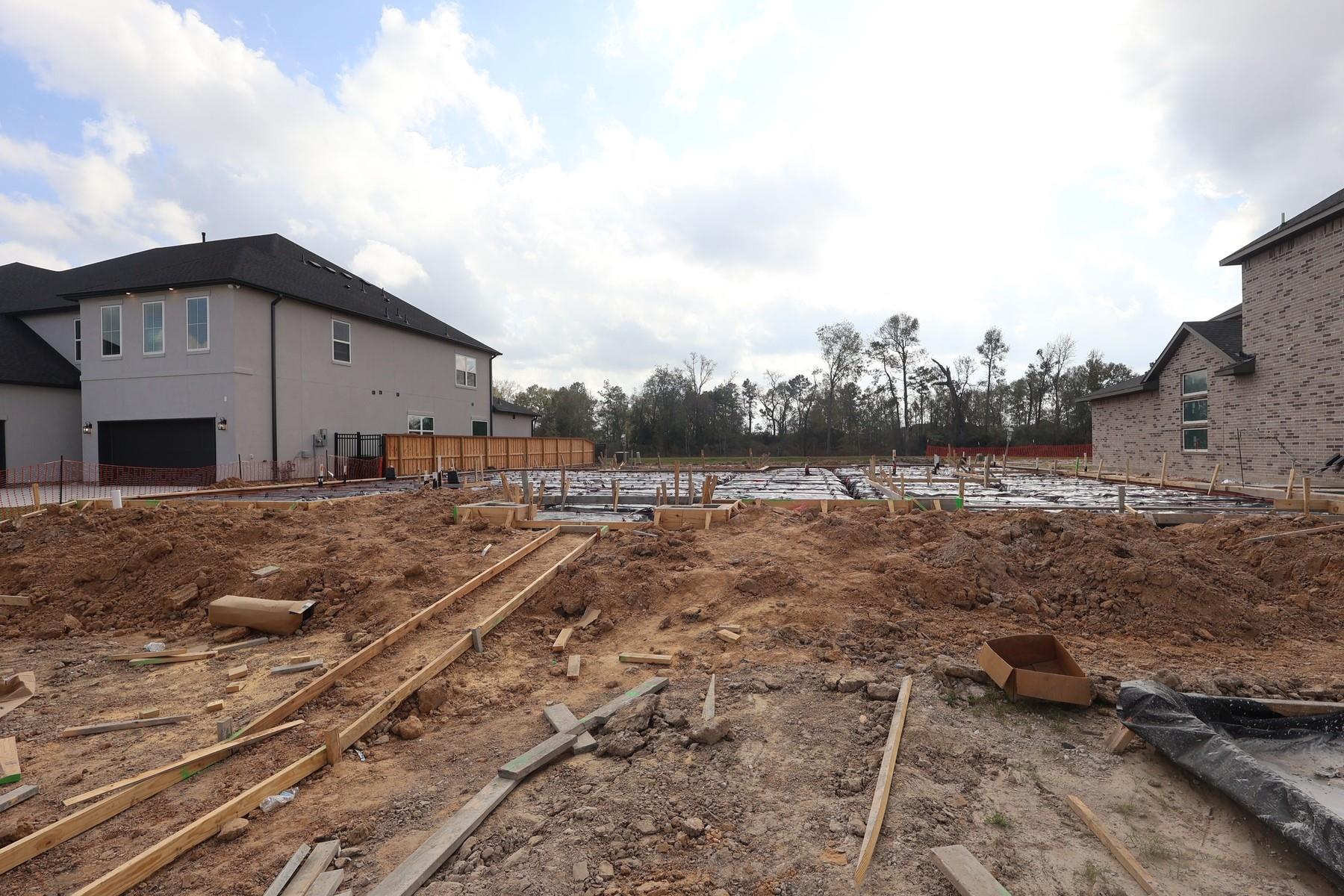 4664 Sterling Springs Drive