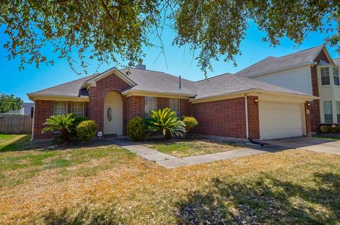 Photo of 17315 Kenton Crossing Lane, Richmond, TX 77407 (MLS # 12715910)