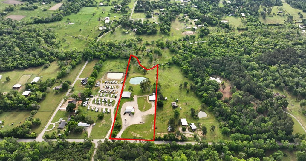Photo of 7 Spring Branch Road, Montgomery, TX 77316 (MLS # 55129341)