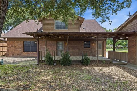 Tiny photo for 3105 Price Street, Nederland, TX 77627 (MLS # 2357523)