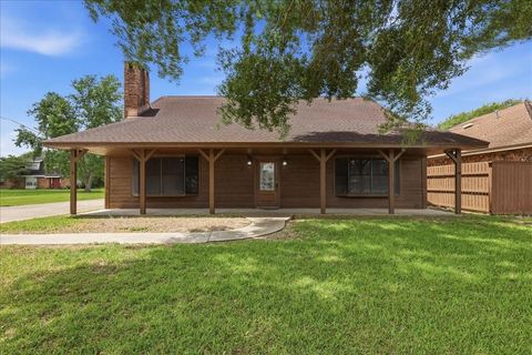 Photo of 3105 Price Street, Nederland, TX 77627 (MLS # 2357523)