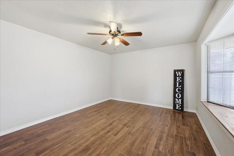 Tiny photo for 3105 Price Street, Nederland, TX 77627 (MLS # 2357523)