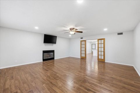 Tiny photo for 3105 Price Street, Nederland, TX 77627 (MLS # 2357523)