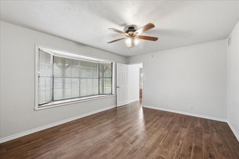 Tiny photo for 3105 Price Street, Nederland, TX 77627 (MLS # 2357523)