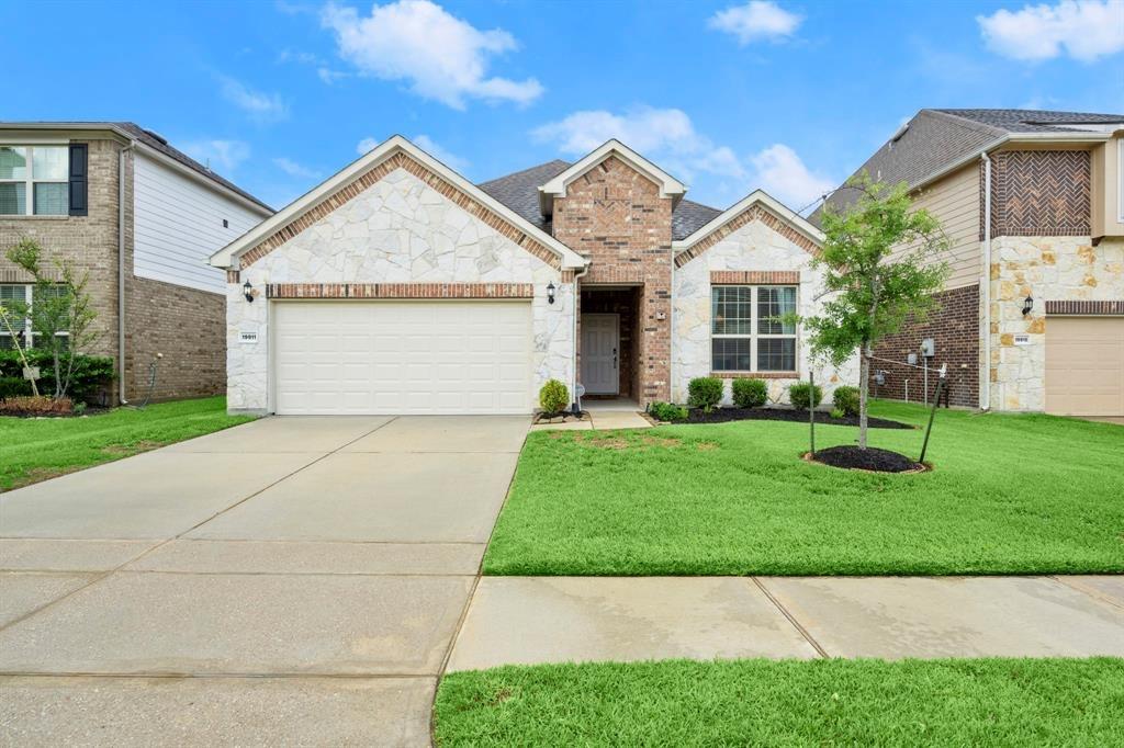 19911 Mulberry Pine Lane