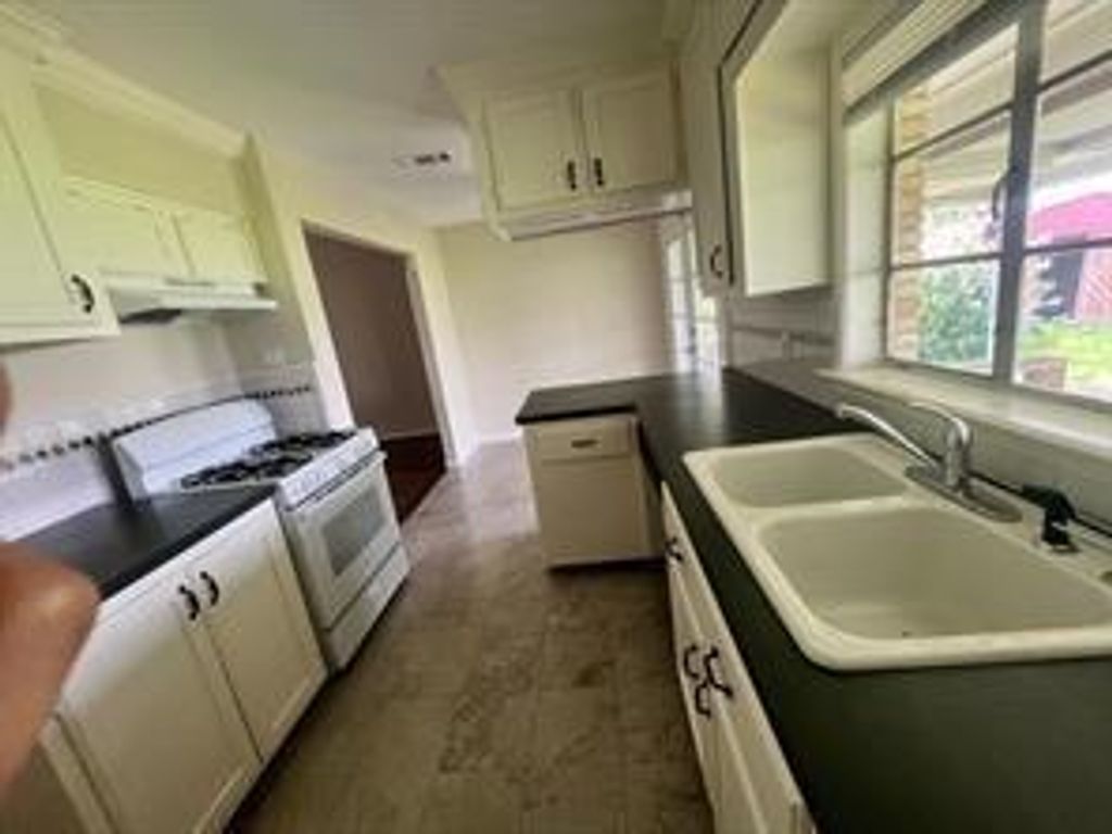 Photo of 3035 Guese Road, Houston, TX 77018 (MLS # 38627515)