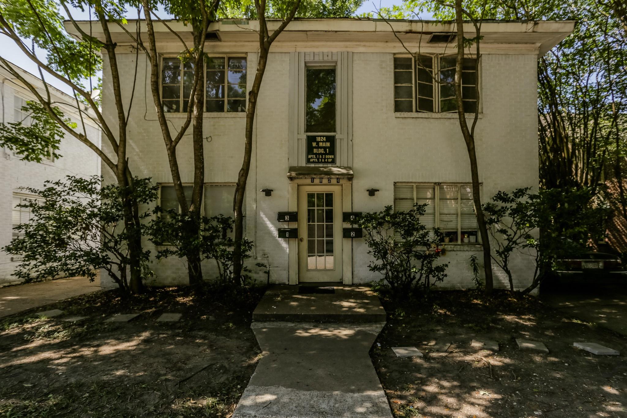1828 W Main Street 4