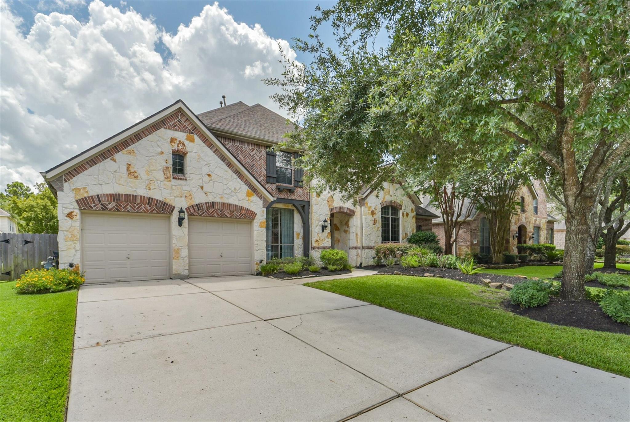 12122 Pinelands Park Lane