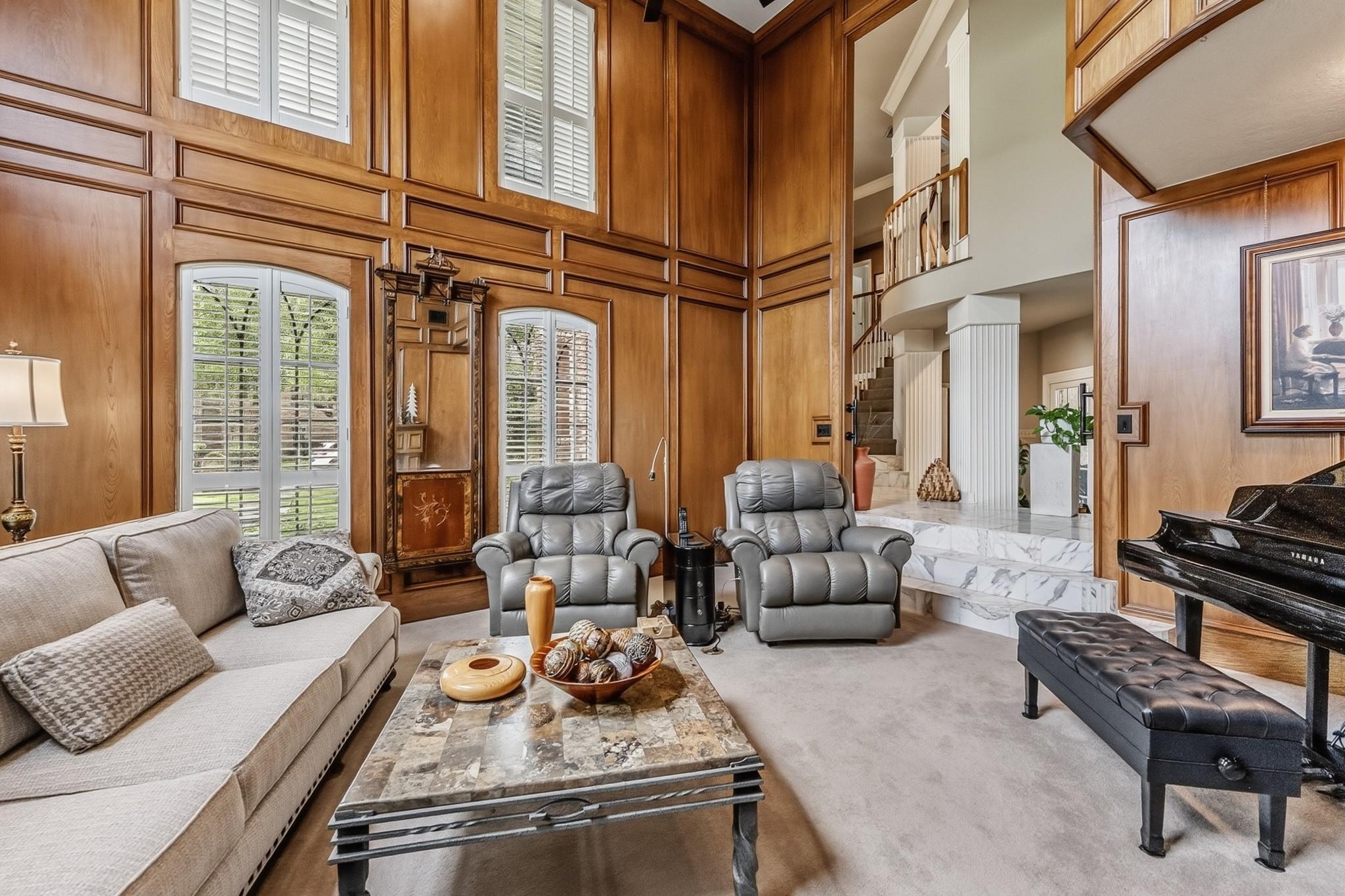 6047 Spring Creek Lane