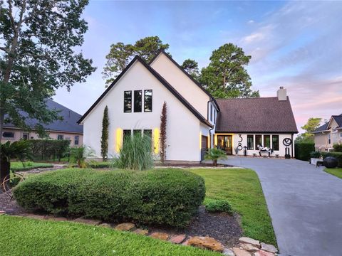 Photo of 38 Fairway Park, Montgomery, TX 77356 (MLS # 74438239)