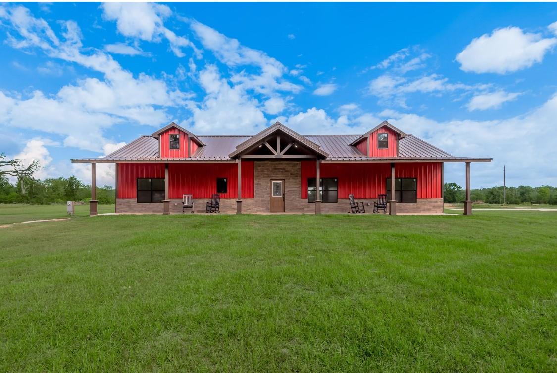 1044 Lonesome Dove Dr