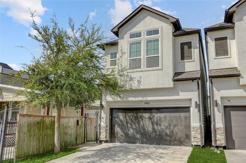 Photo of 2413 Chapman Street, Houston, TX 77009 (MLS # 2501643)