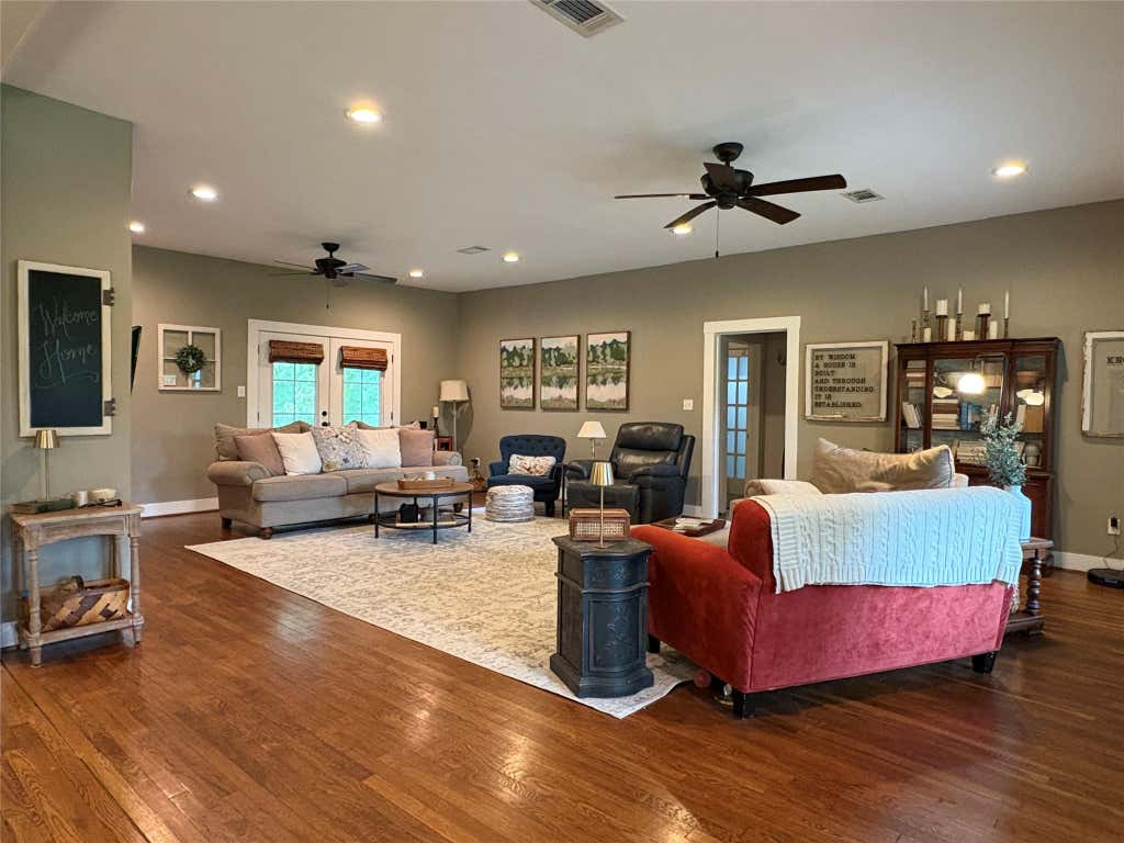 Photo of 1699 Old Woodville Road, Livingston, TX 77351 (MLS # 77973494)