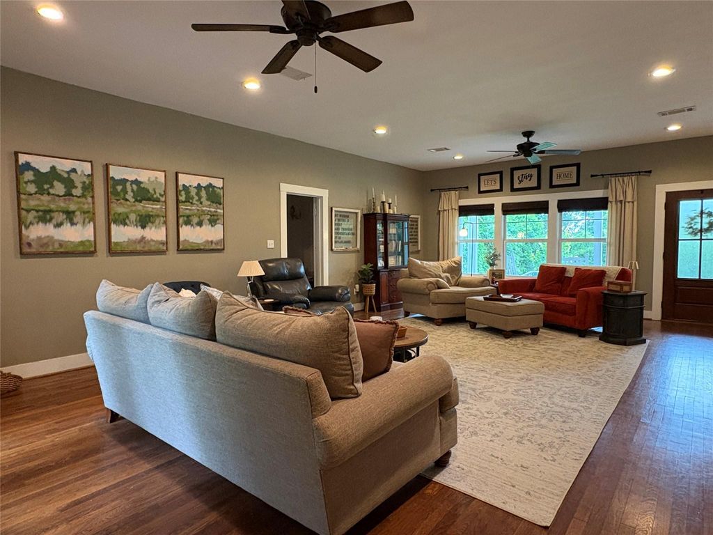 Photo of 1699 Old Woodville Road, Livingston, TX 77351 (MLS # 77973494)