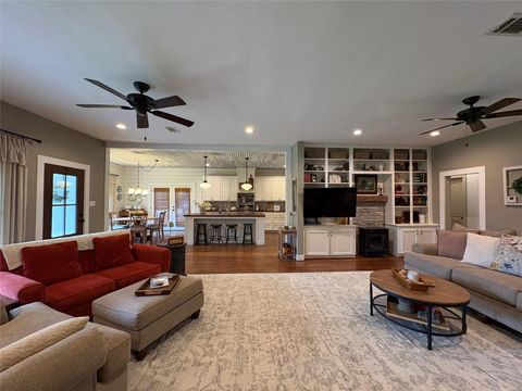 Photo of 1699 Old Woodville Road, Livingston, TX 77351 (MLS # 77973494)