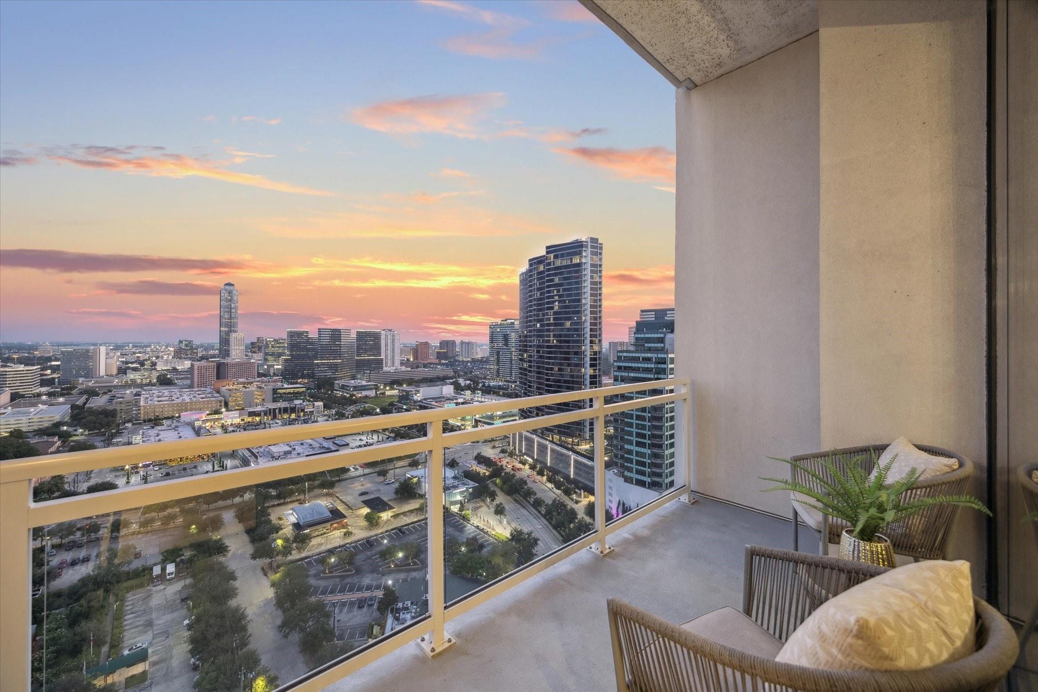 Houston, Texas 77056, United States, 3 Bedrooms Bedrooms, ,4 BathroomsBathrooms,Residential,Active,210179