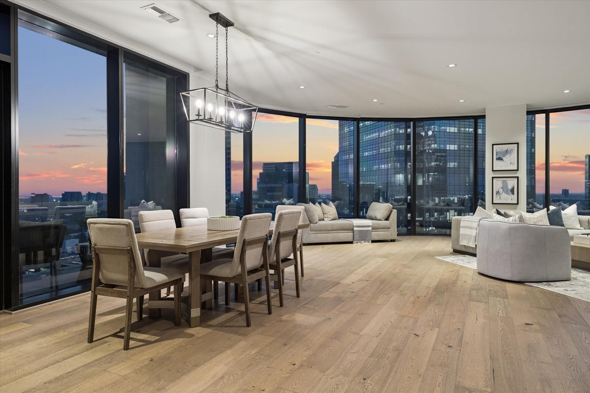 Houston, Texas 77056, United States, 3 Bedrooms Bedrooms, ,4 BathroomsBathrooms,Residential,Active,210179