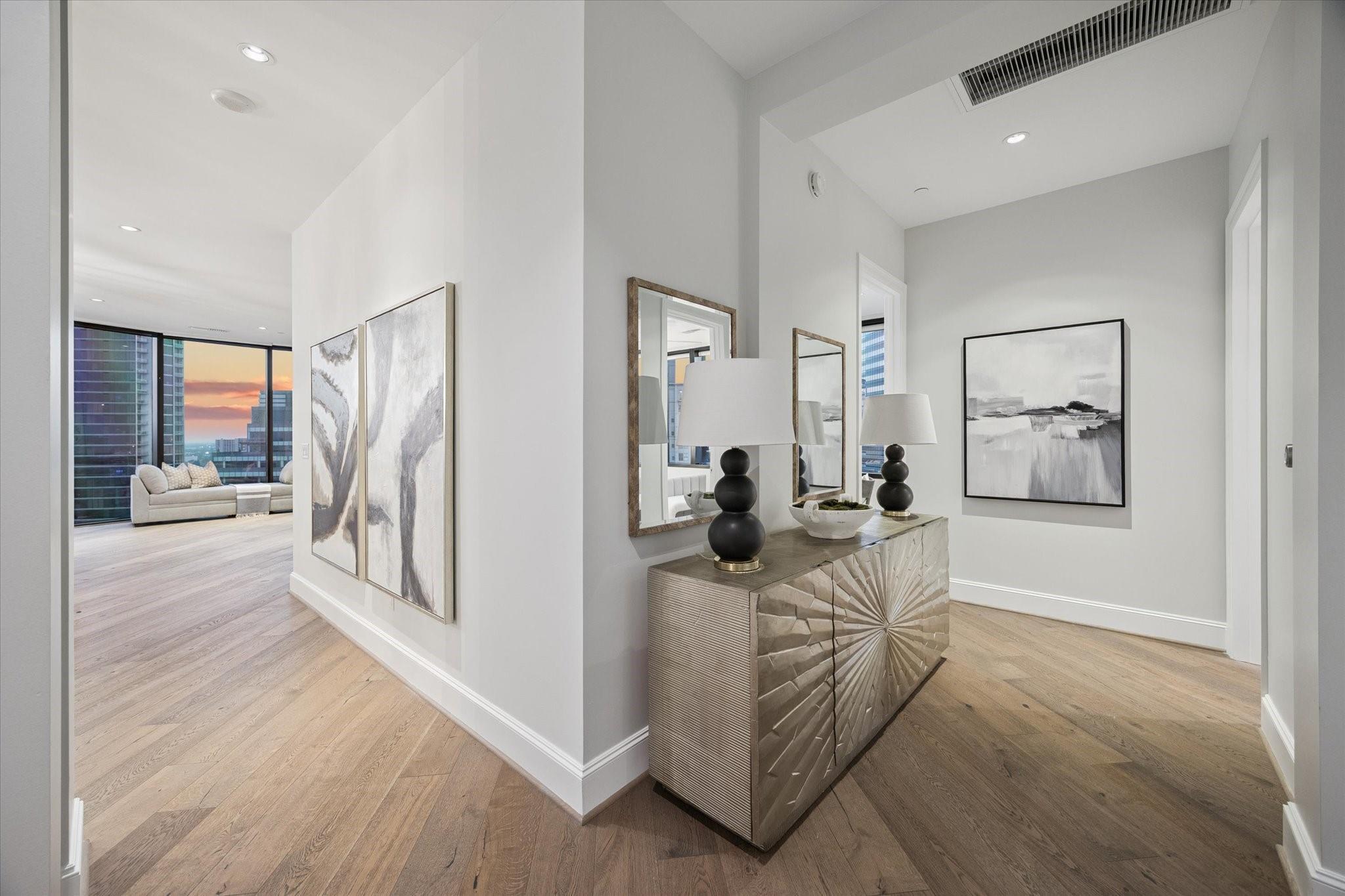 Houston, Texas 77056, United States, 3 Bedrooms Bedrooms, ,4 BathroomsBathrooms,Residential,Active,210179