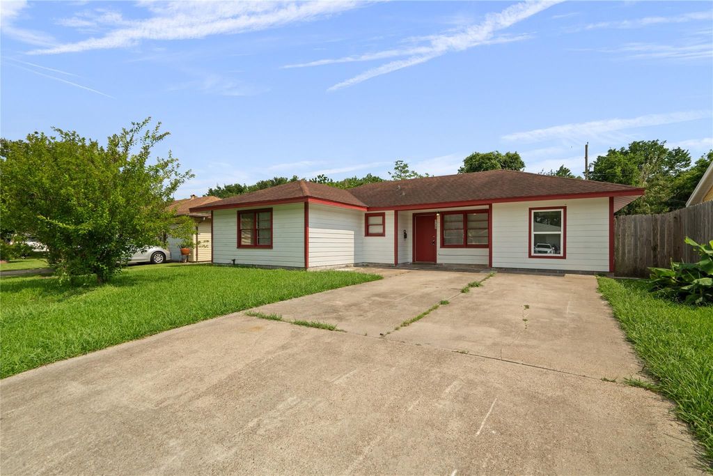 Photo of 3129 Danforth Drive, Texas City, TX 77590 (MLS # 90473855)