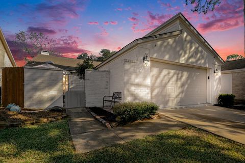 3407 South Briar Knoll Drive Houston TX 77082