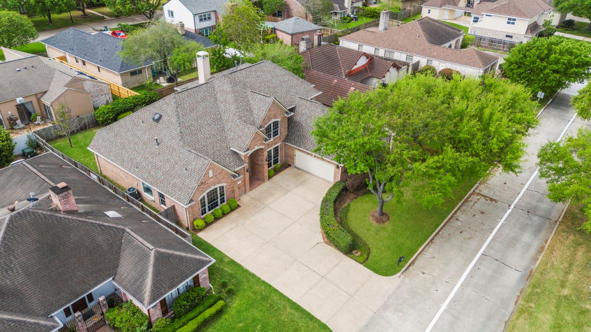 3322 Country Club Boulevard