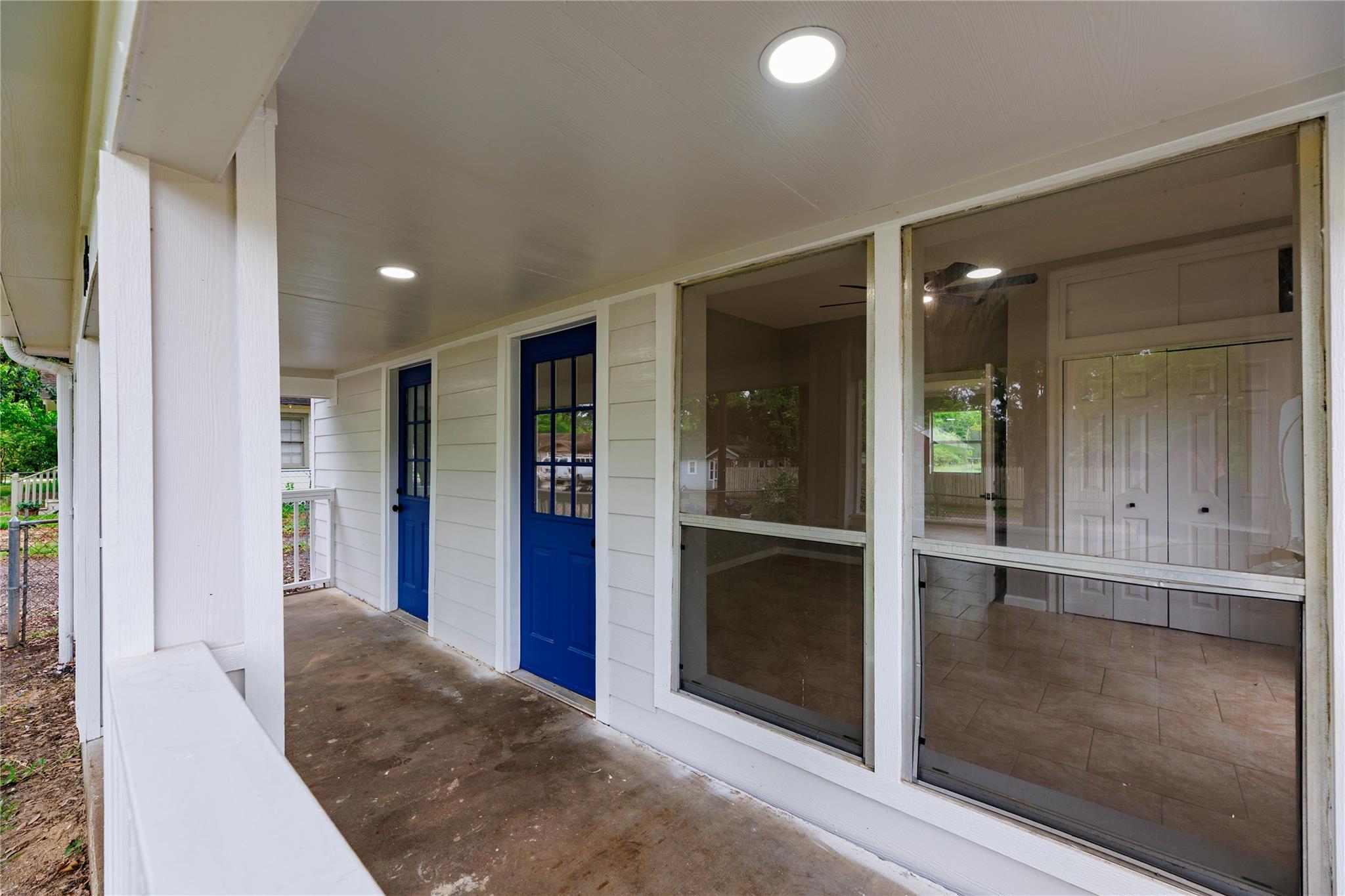 704 W Willis Street