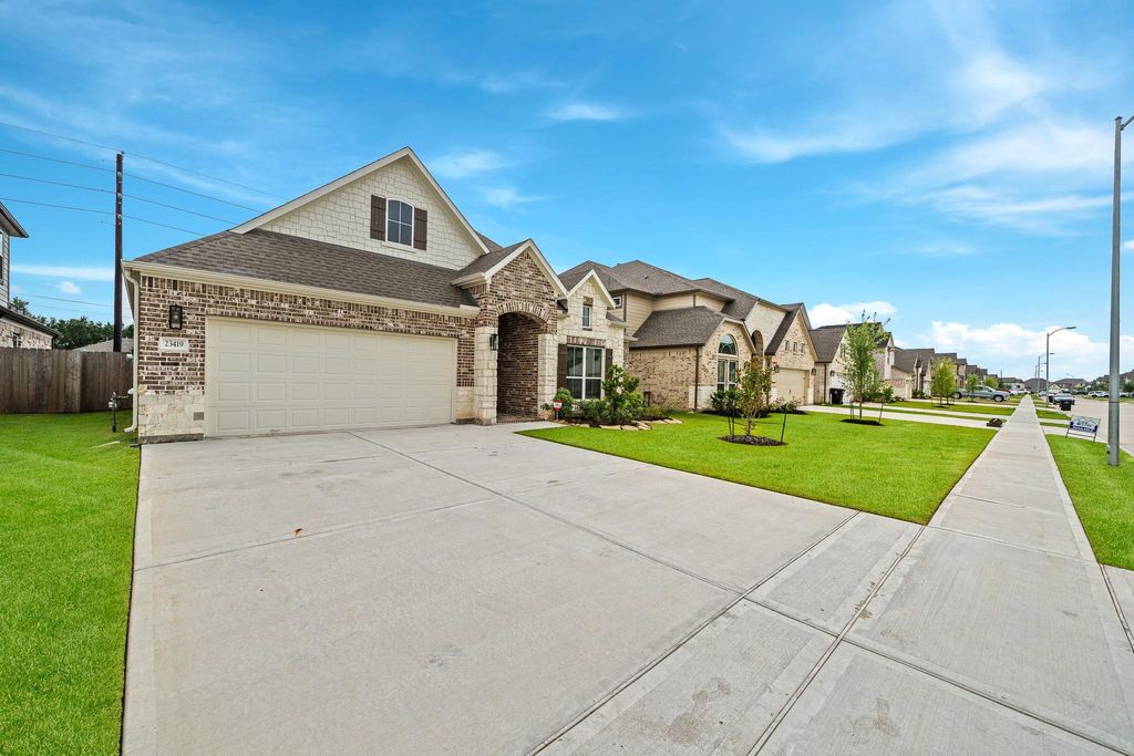 Photo of 23419 Persimmon Creek Lane, Katy, TX 77493 (MLS # 72291473)