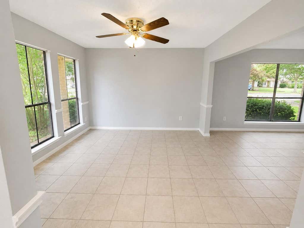 Photo of 3403 Woodstream Place, Sugar Land, TX 77479 (MLS # 36932955)