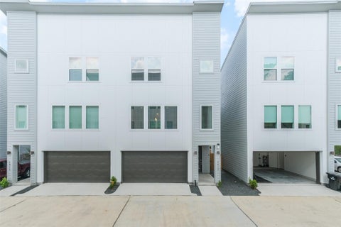 Photo of 4817 Martin Oaks Lane, Houston, TX 77018 (MLS # 79793043)