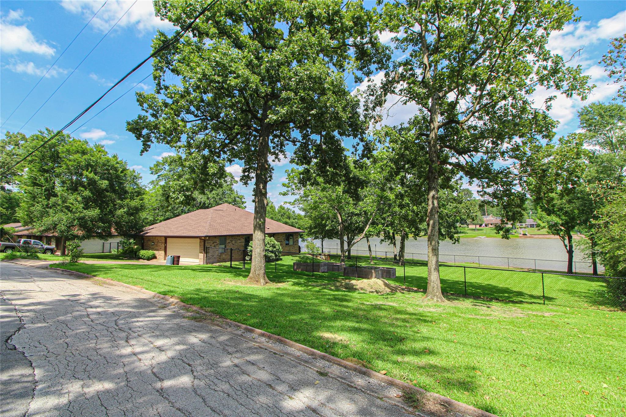 262 W Lake Drive