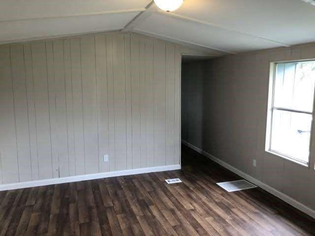 5589 County Road 469