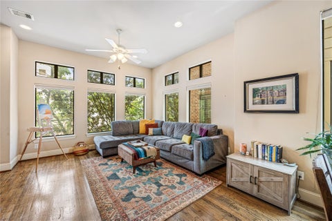 Photo of 1909 Summer Street, Houston, TX 77007 (MLS # 30862547)