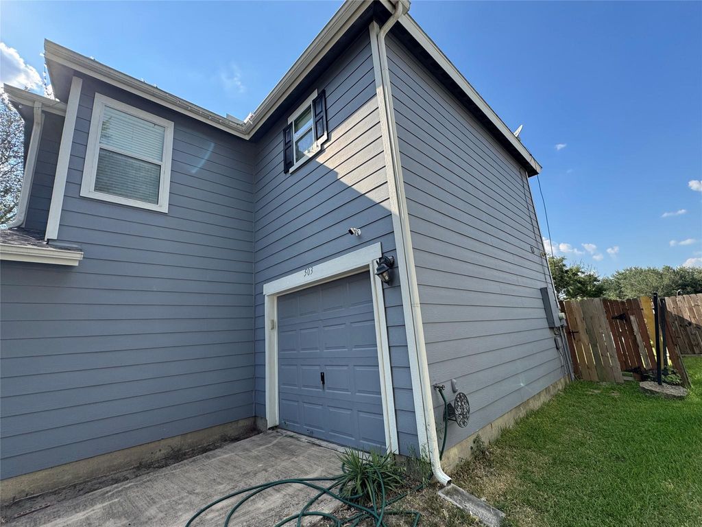 Photo of 503 Remington Glen Court, Houston, TX 77073 (MLS # 35743854)