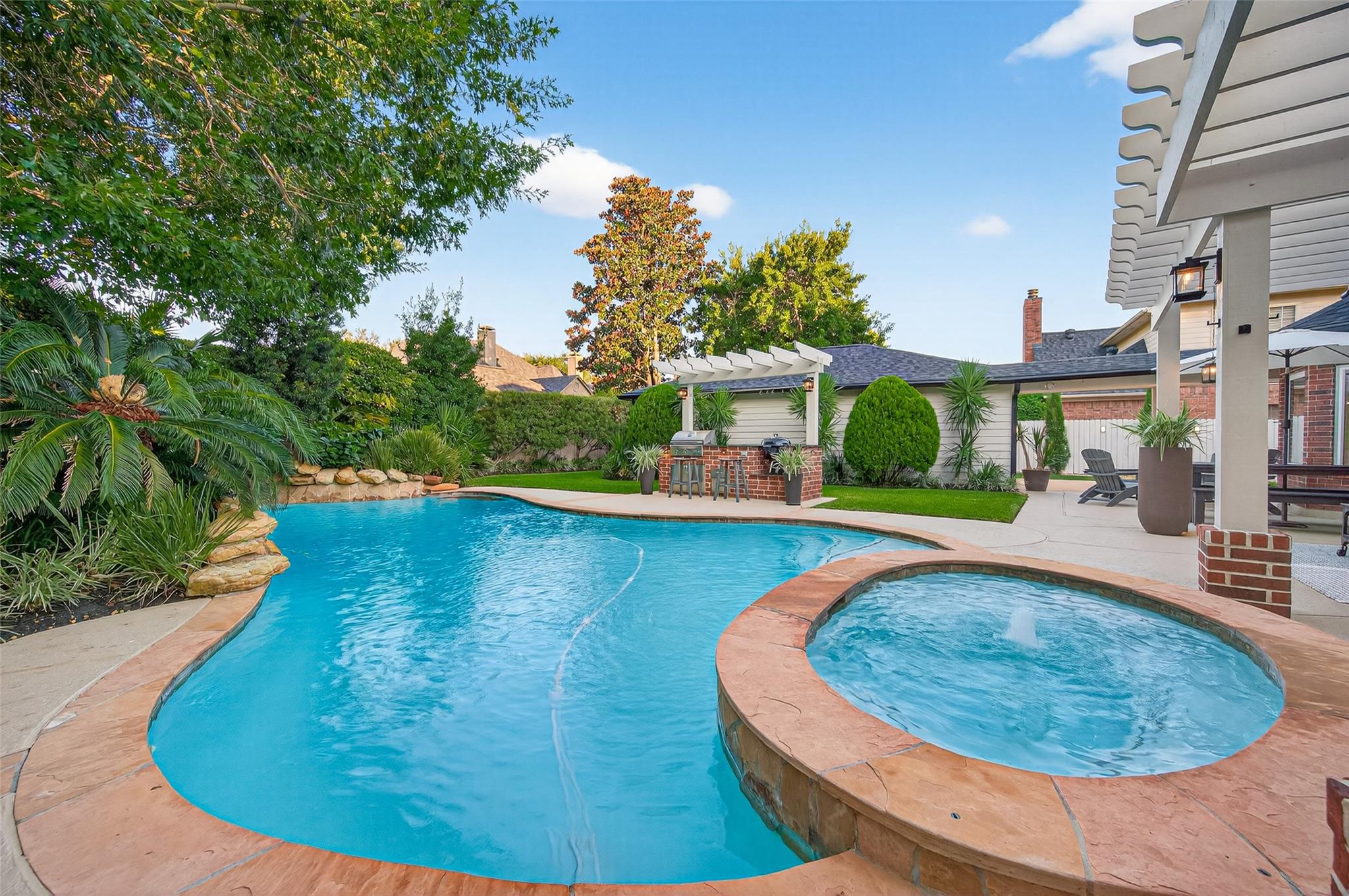 3315 S Lake Village Drive