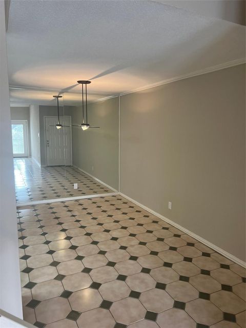 Tiny photo for 10811 Richmond Avenue #56, Houston, TX 77042 (MLS # 42703190)
